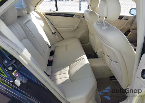 2005 Mercedes-Benz C 240 Luxury from USA, damaged, VIN WDBRF61J15A727423